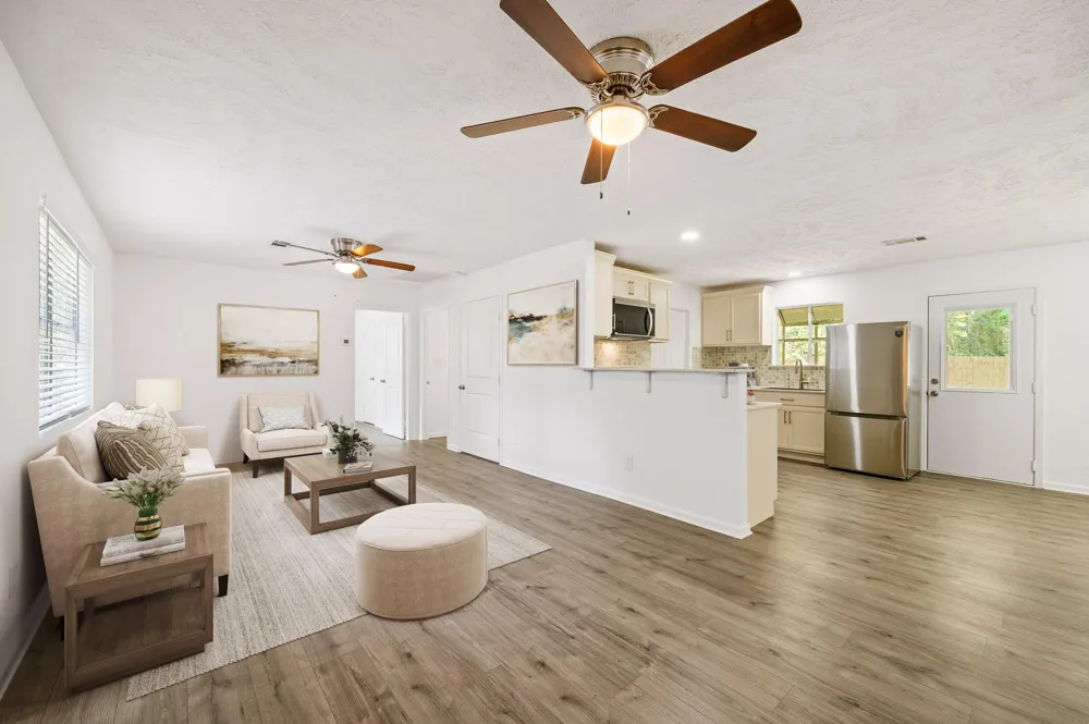 61 Hicks Loop W Cleveland, TX 77328