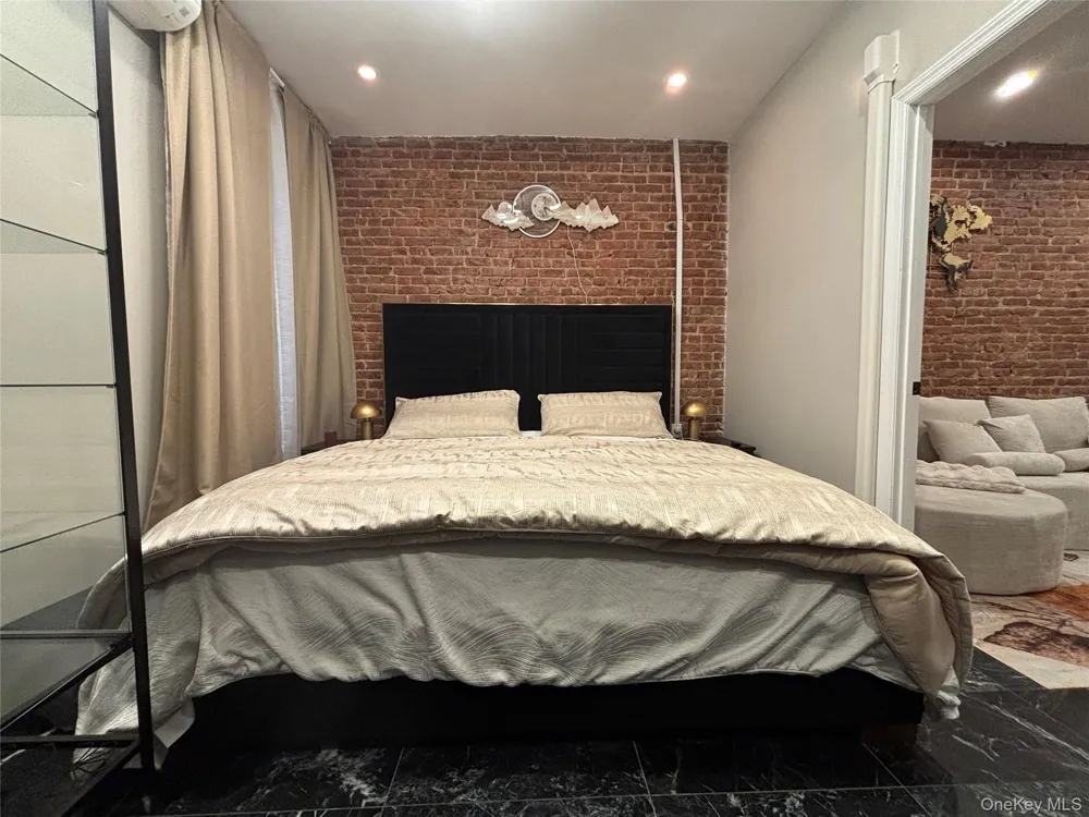 1400 Flatbush Avenue #2R Brooklyn, NY 11210