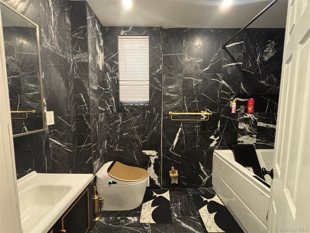 1400 Flatbush Avenue #2R Brooklyn, NY 11210