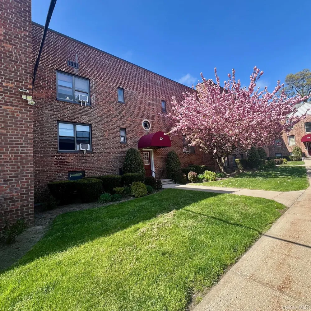 204 Richbell Road #B4 Mamaroneck, NY 10543