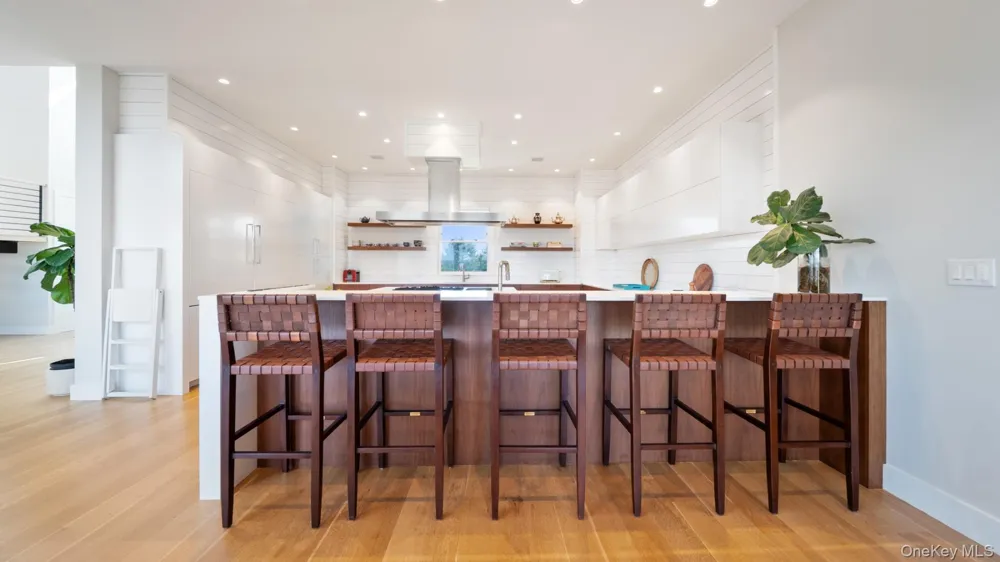 102 & 92 Dune Road Westhampton Beach, NY 11978