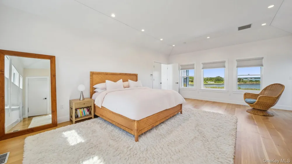 102 & 92 Dune Road Westhampton Beach, NY 11978