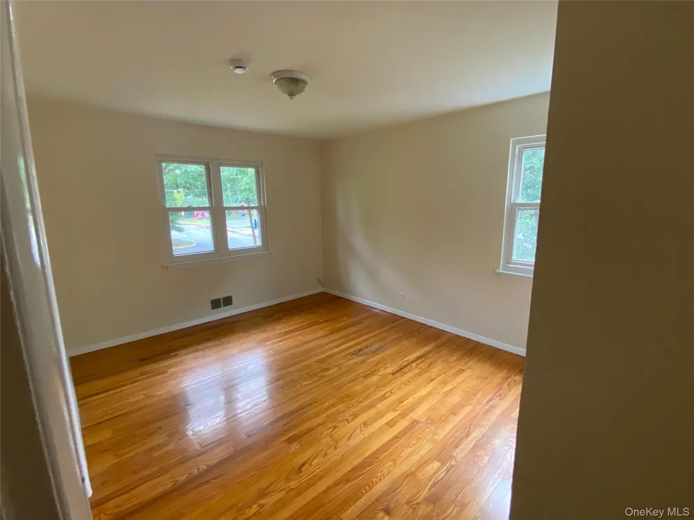 182 Middletown Road Pearl River, NY 10965