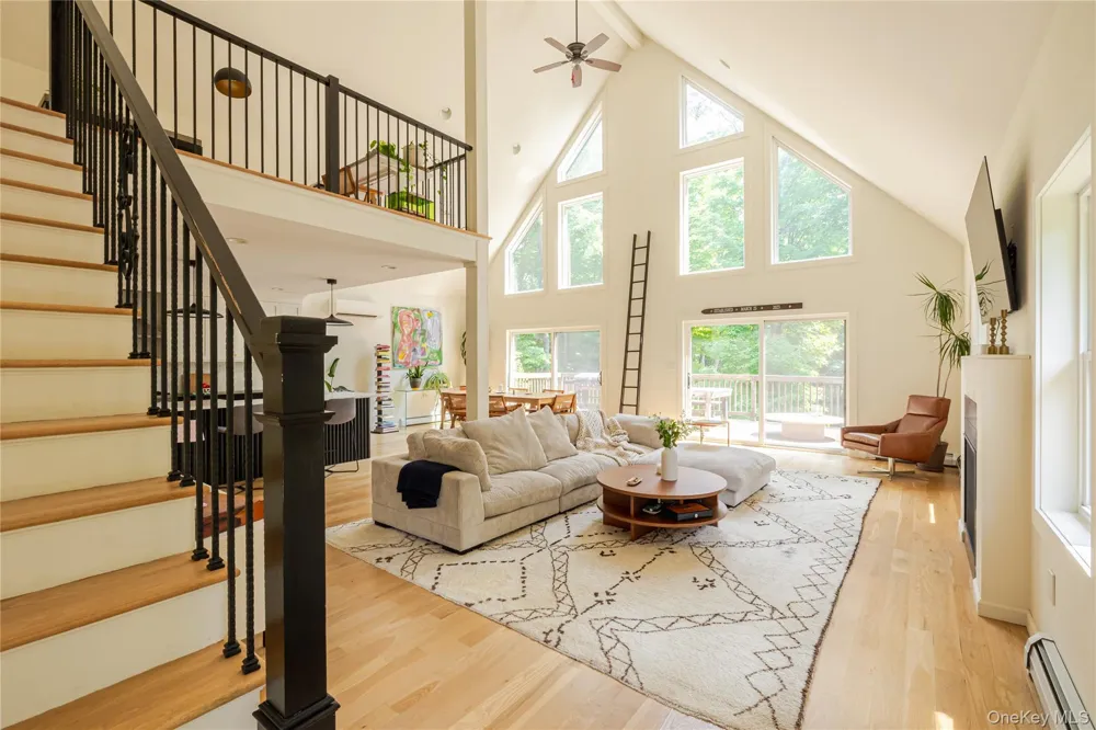 858 Roosa Gap Road Bloomingburg, NY 12721