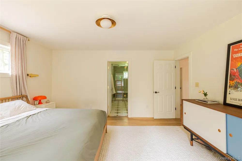 858 Roosa Gap Road Bloomingburg, NY 12721