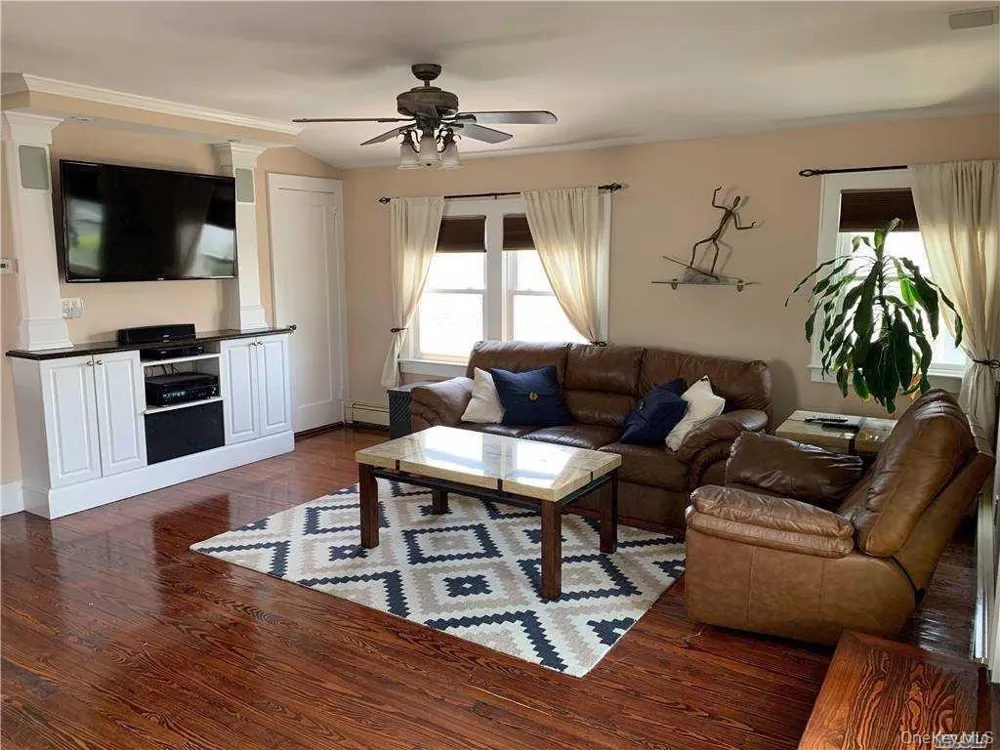 38 Clayton Avenue #Upper East Atlantic Beach, NY 11561