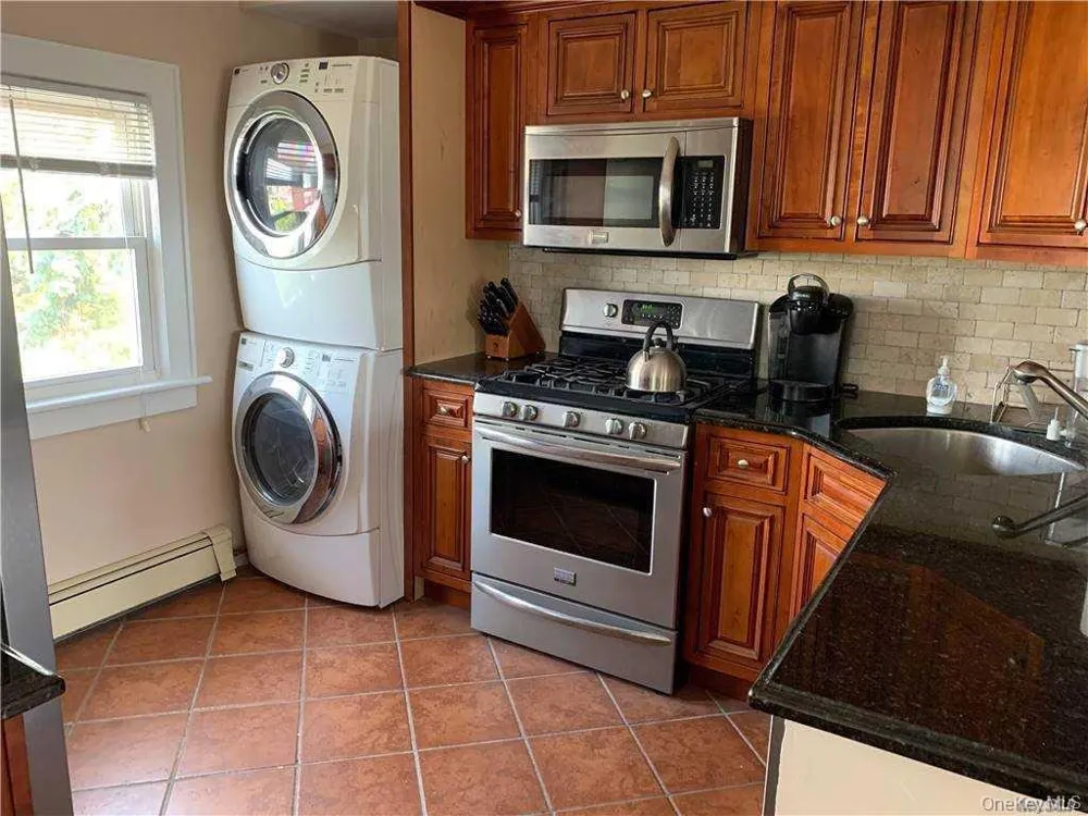38 Clayton Avenue #Upper East Atlantic Beach, NY 11561