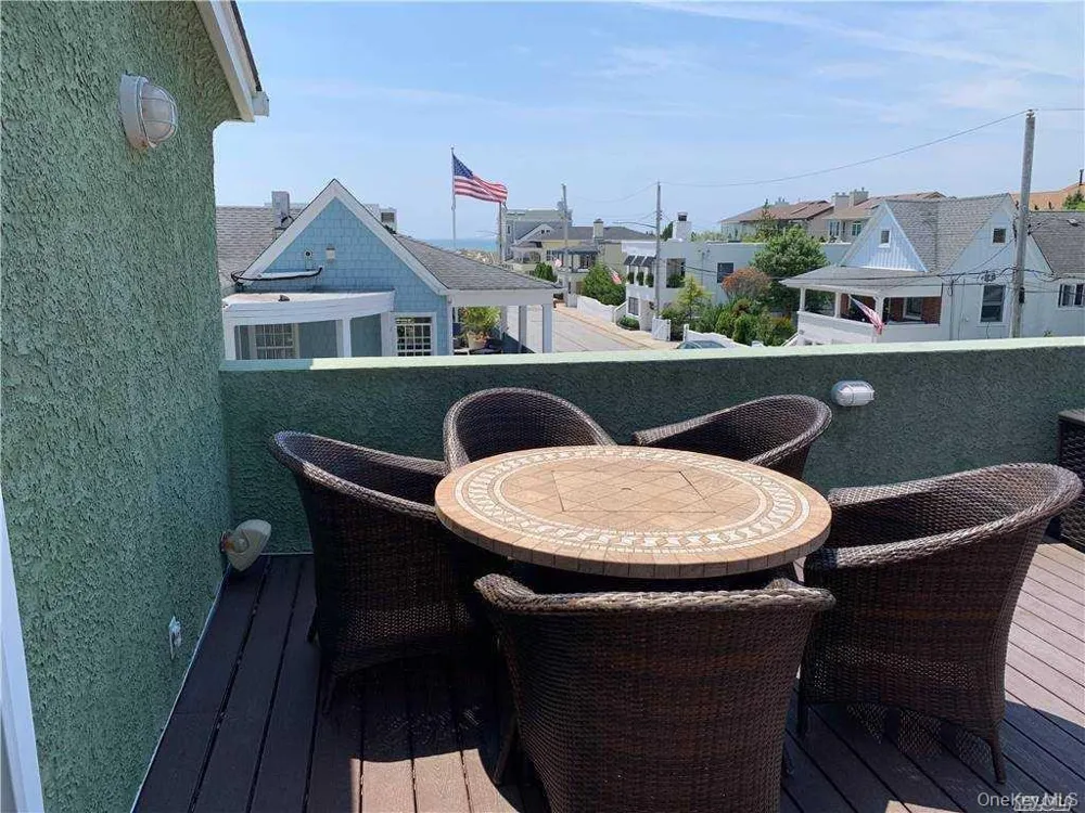 38 Clayton Avenue #Upper East Atlantic Beach, NY 11561