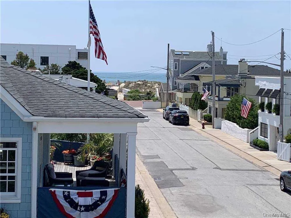 38 Clayton Avenue #Upper East Atlantic Beach, NY 11561