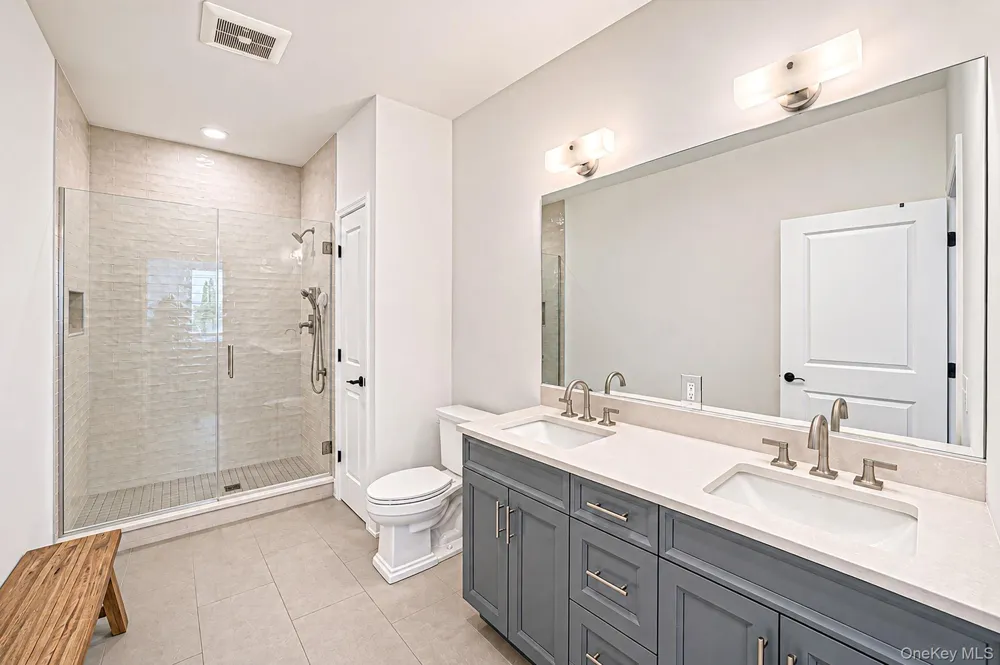 348 Alysweep Lane Yaphank, NY 11980