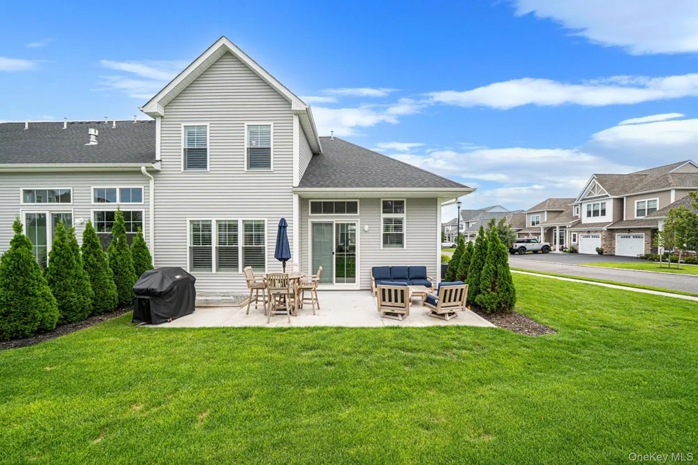 348 Alysweep Lane Yaphank, NY 11980