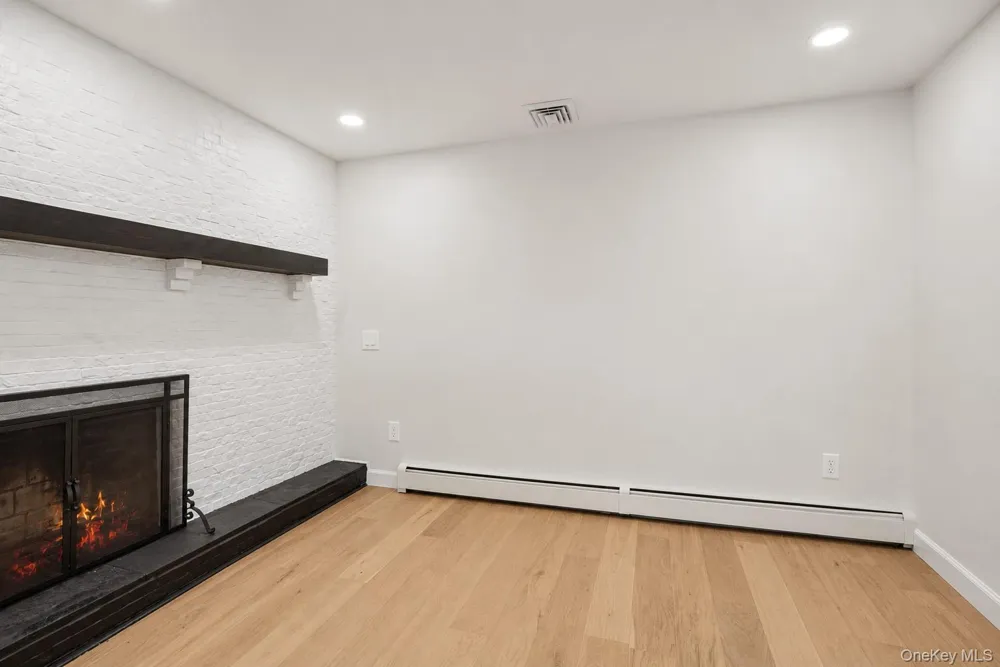 1 Gables Boulevard East Setauket, NY 11733