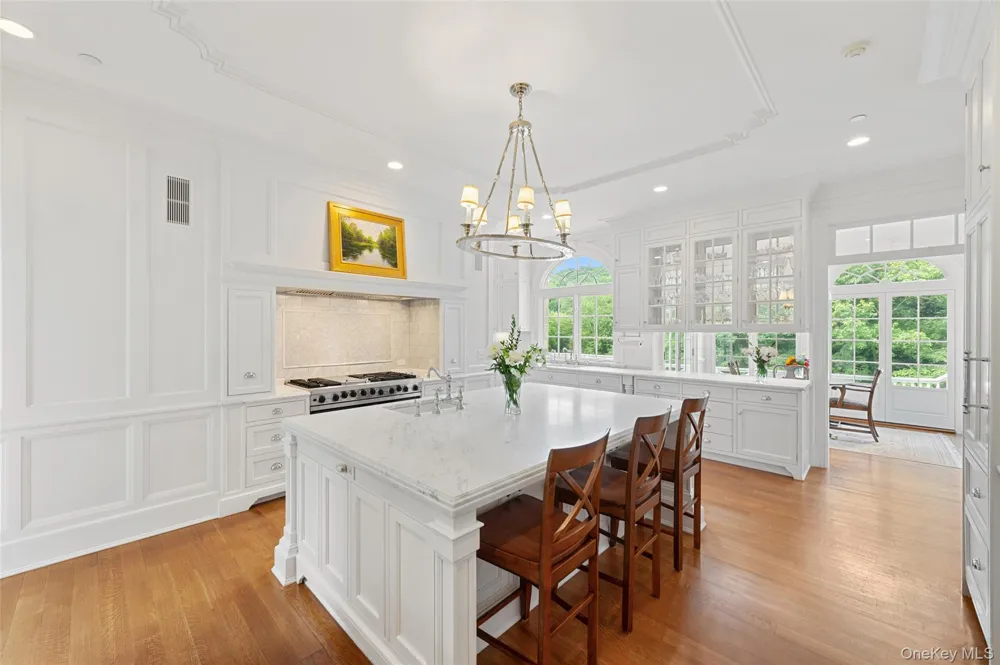 336 Cantitoe Street Bedford Hills, NY 10507