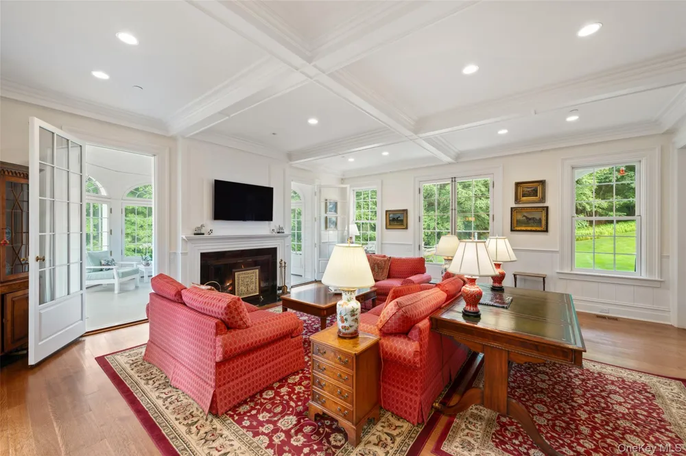 336 Cantitoe Street Bedford Hills, NY 10507