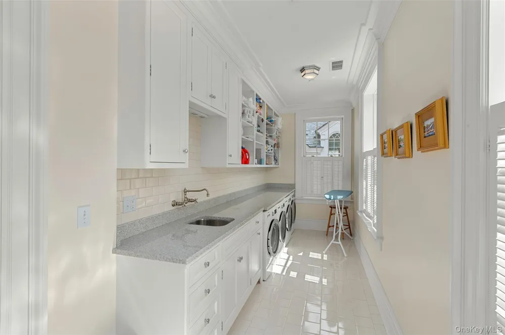 336 Cantitoe Street Bedford Hills, NY 10507