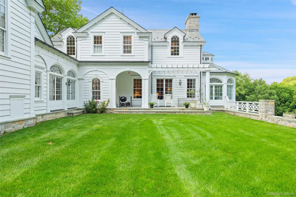 336 Cantitoe Street Bedford Hills, NY 10507