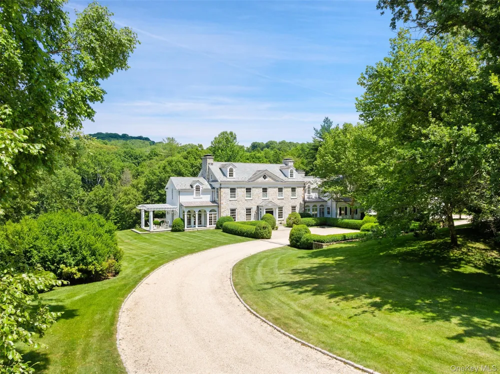 336 Cantitoe Street Bedford Hills, NY 10507