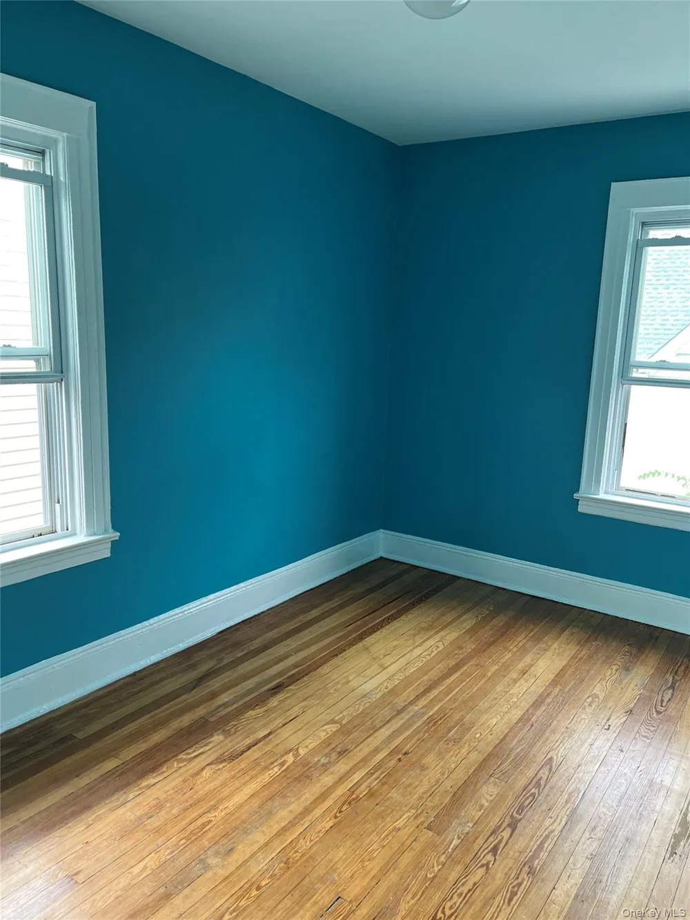 89-04 182nd Place #2nd fl Hollis, NY 11423