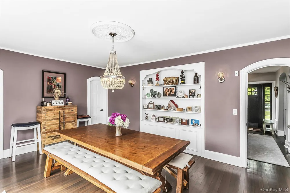 75 S Penataquit Avenue Bay Shore, NY 11706