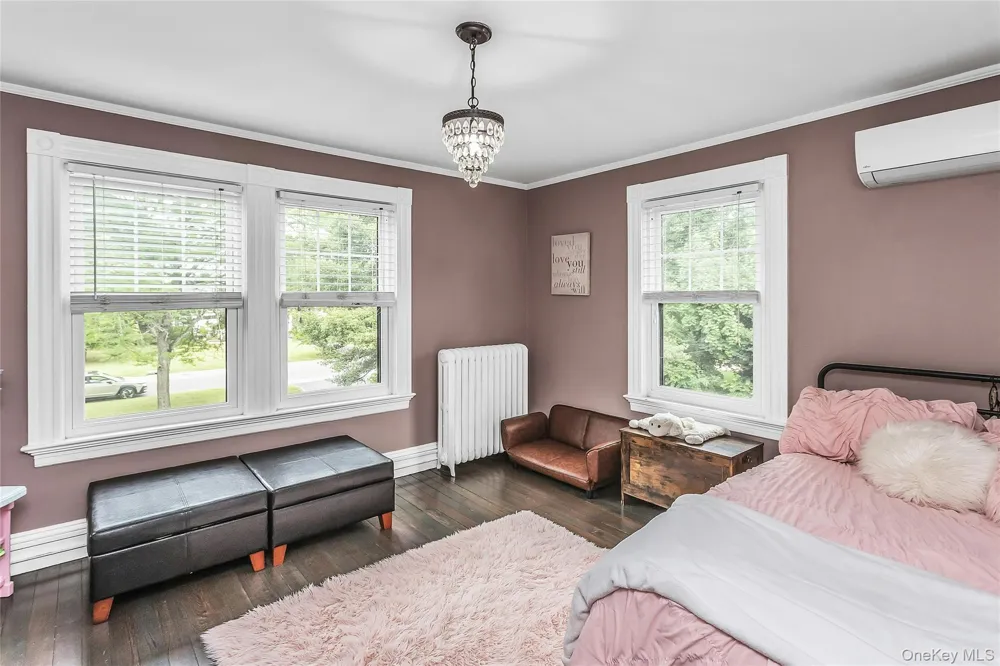 75 S Penataquit Avenue Bay Shore, NY 11706