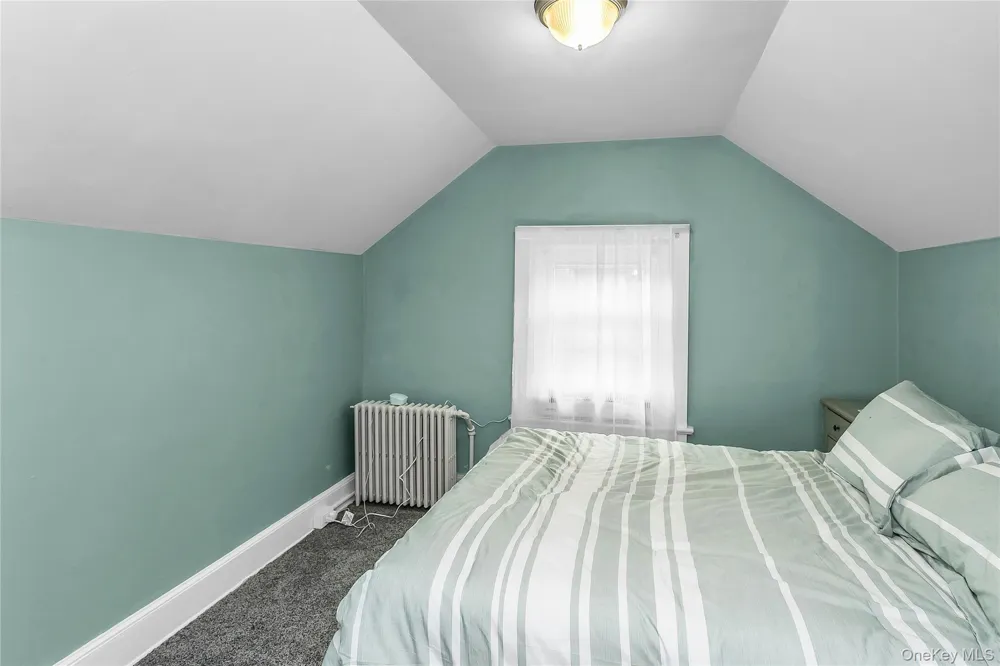 75 S Penataquit Avenue Bay Shore, NY 11706