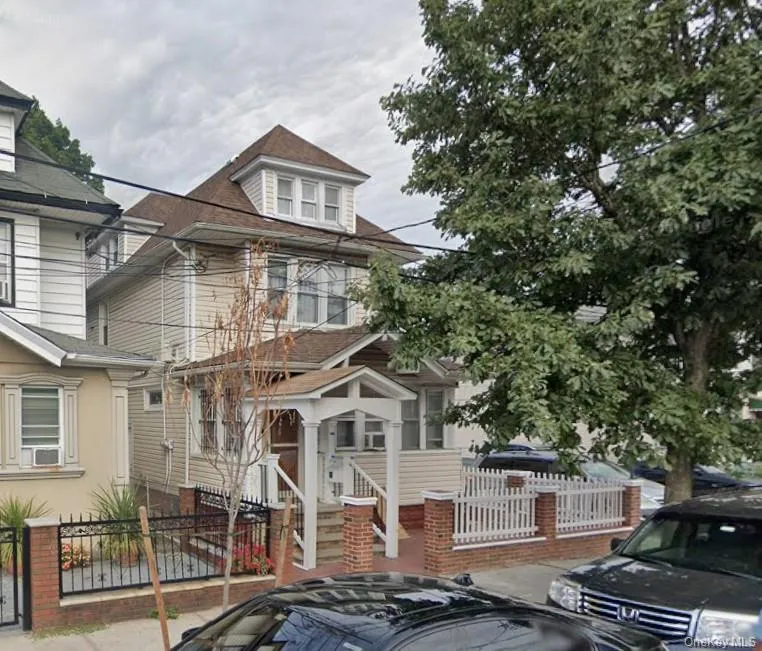 8752 143rd Street #1st flr Jamaica, NY 11435