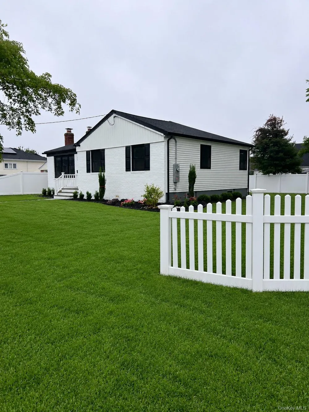 98 Beecher Road North Babylon, NY 11703