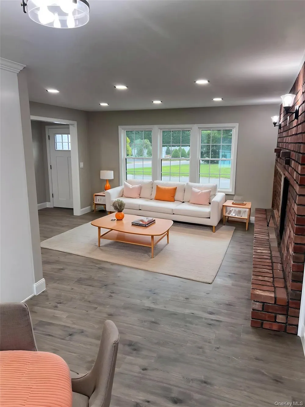 98 Beecher Road North Babylon, NY 11703