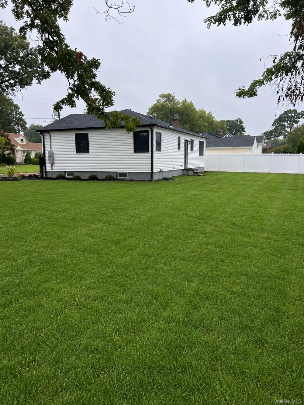 98 Beecher Road North Babylon, NY 11703