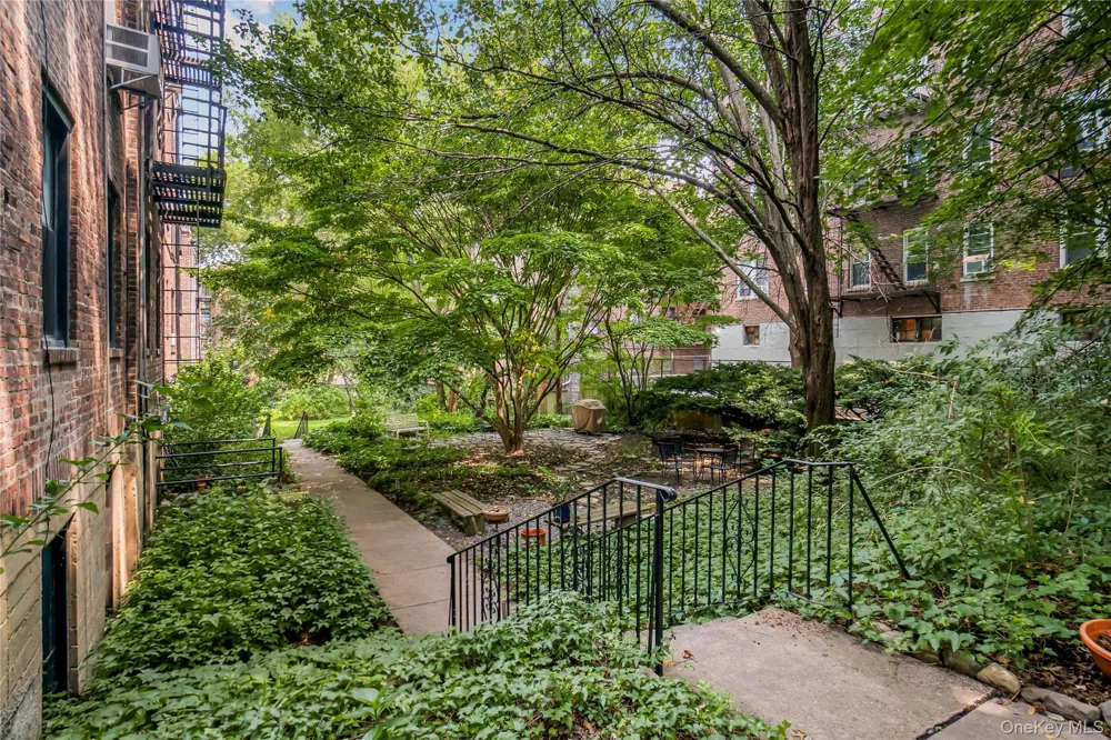 43-17 47th Street #D-43 Sunnyside, NY 11104