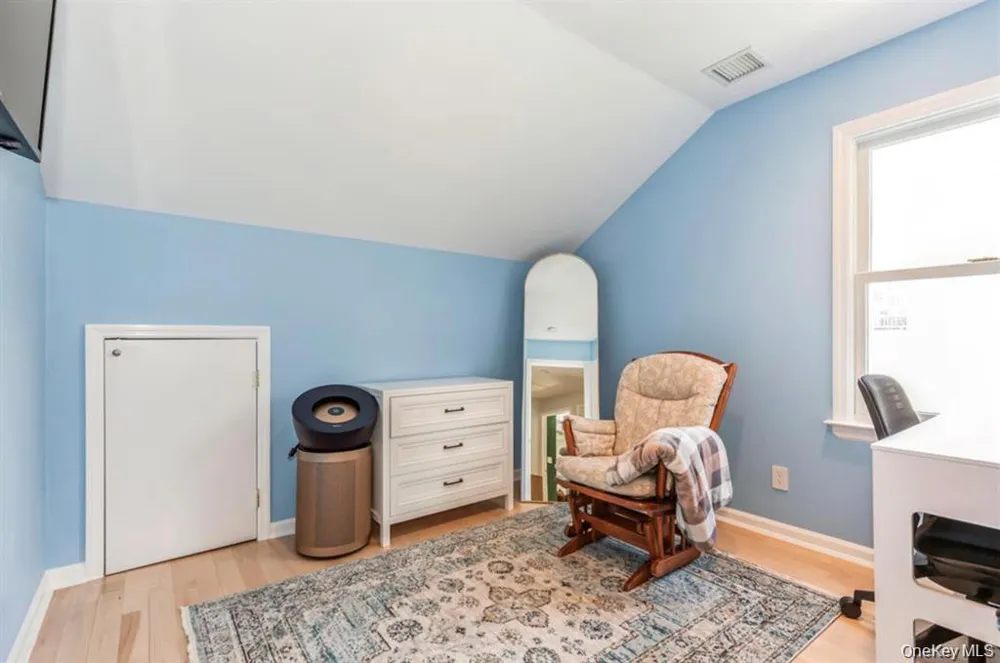12 Midvale Avenue Port Jefferson Station, NY 11776