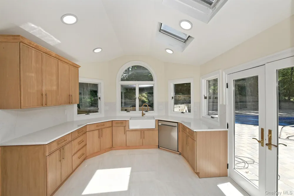 3 Jacobs Path Melville, NY 11747