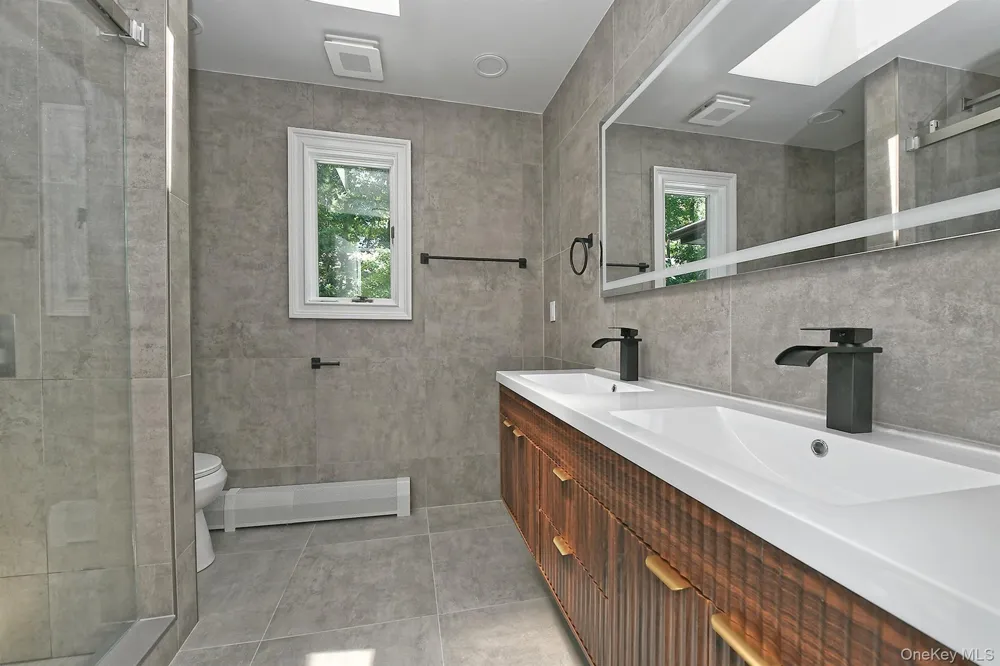 3 Jacobs Path Melville, NY 11747