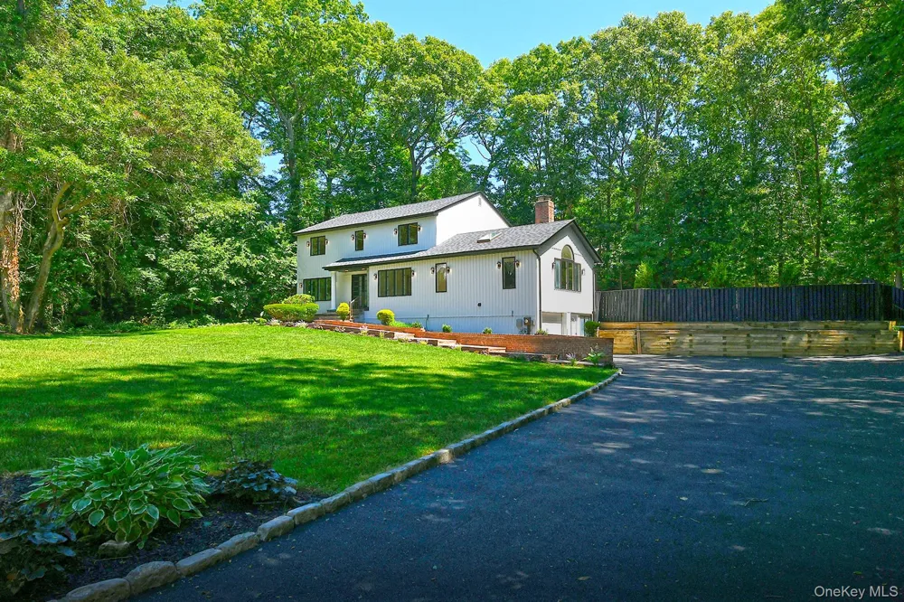 3 Jacobs Path Melville, NY 11747