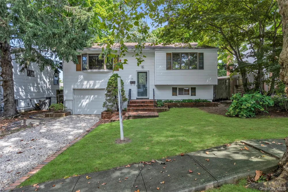 34 Penny Drive Huntington Station, NY 11746
