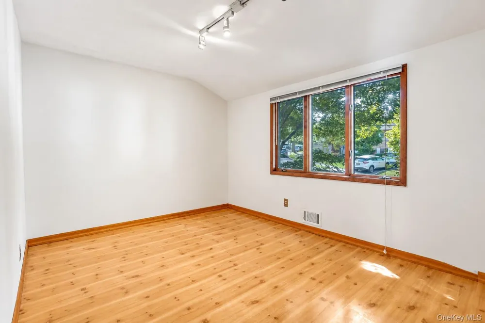 34 Penny Drive Huntington Station, NY 11746