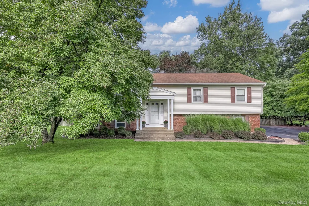 17 Cragmere Road Suffern, NY 10901