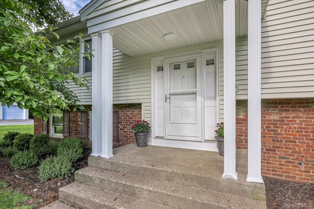 17 Cragmere Road Suffern, NY 10901