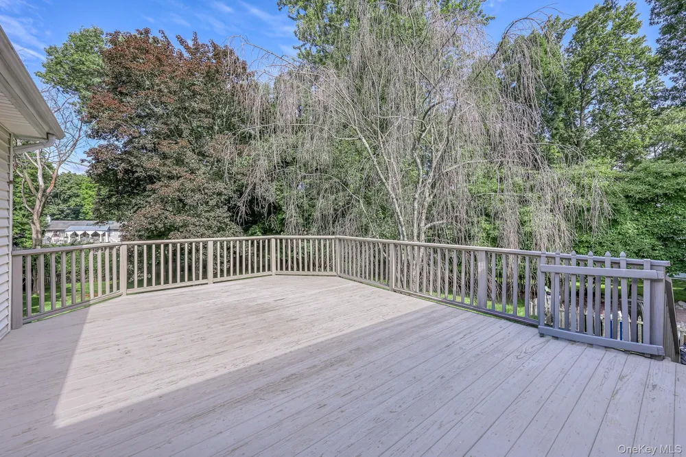 17 Cragmere Road Suffern, NY 10901