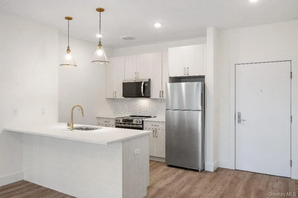 306 Bluestone Court #104 Maybrook, NY 12543