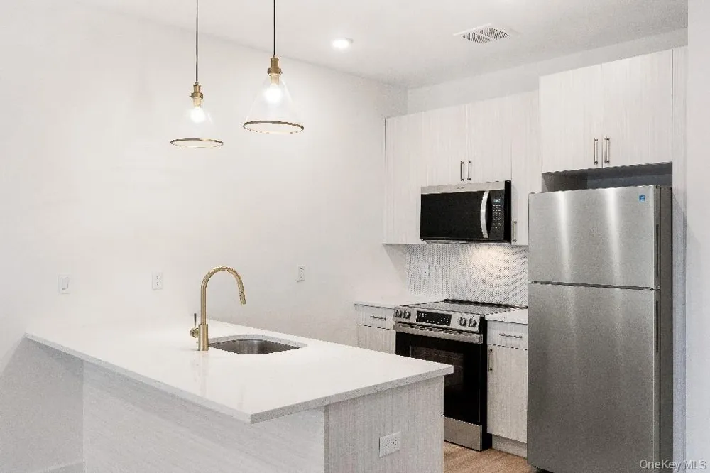 306 Bluestone Court #104 Maybrook, NY 12543