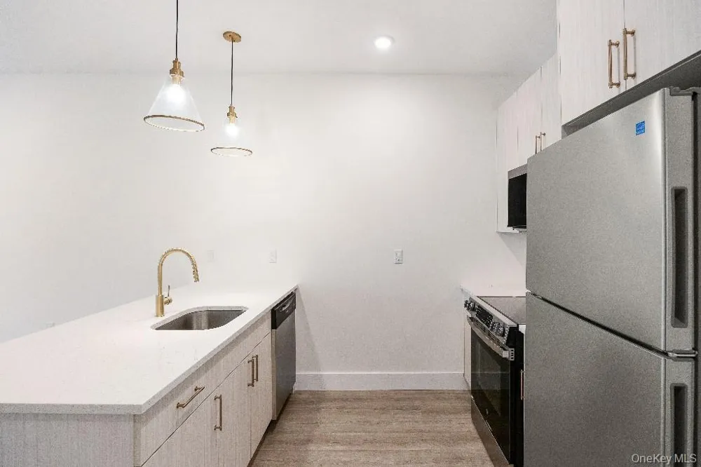 306 Bluestone Court #104 Maybrook, NY 12543