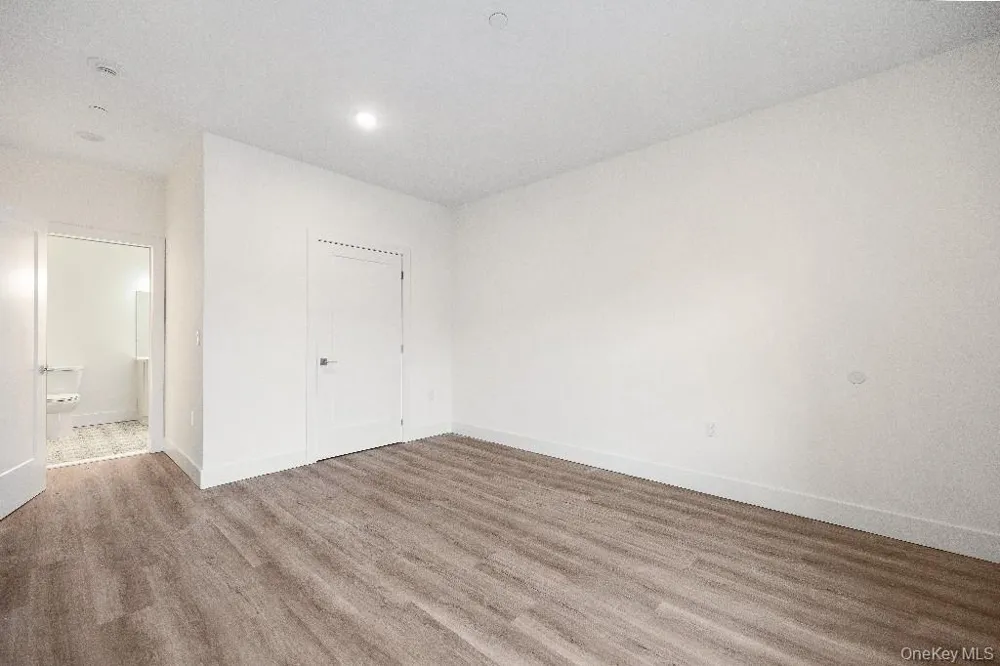 306 Bluestone Court #104 Maybrook, NY 12543