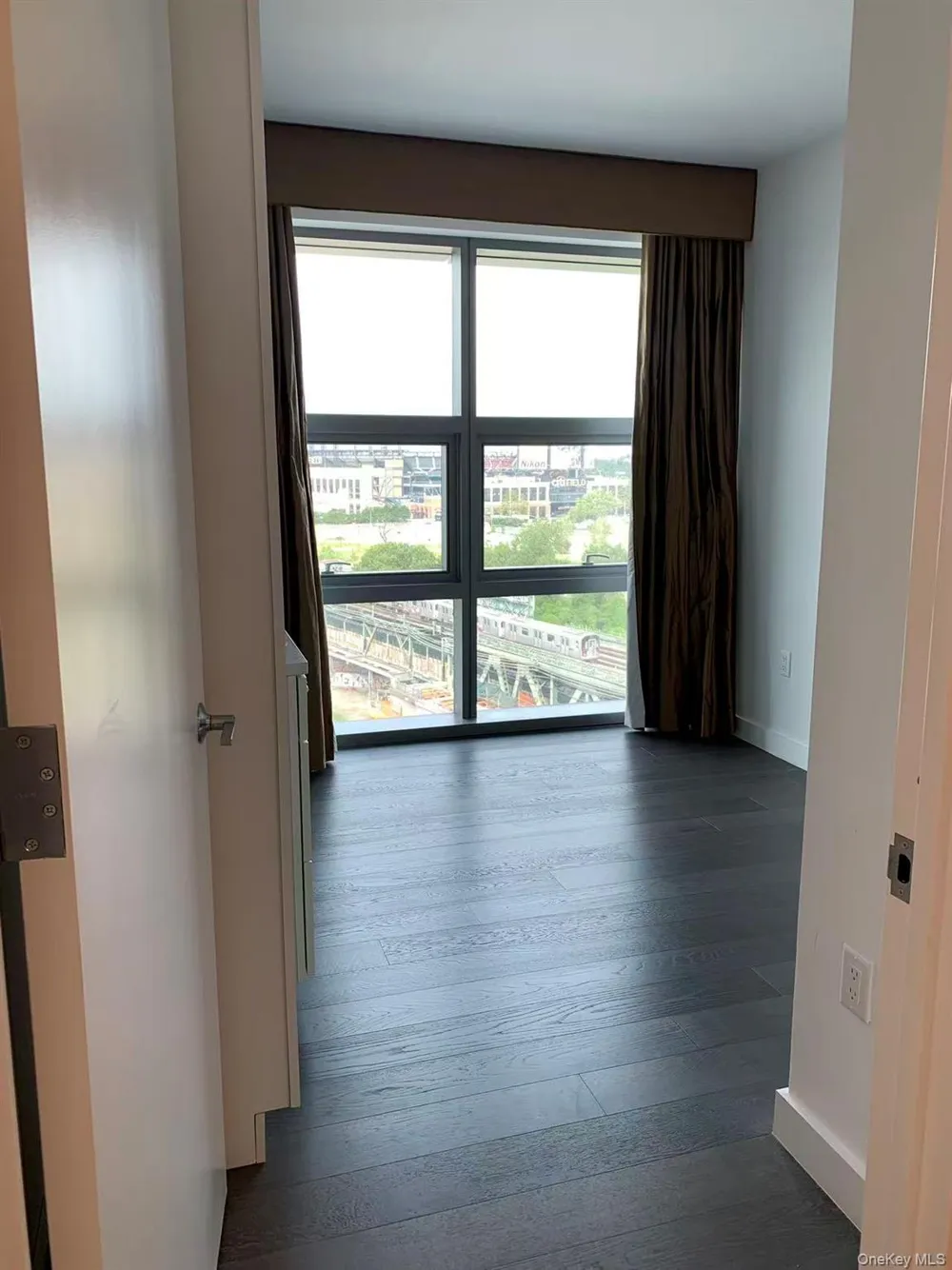 131-03 40th Road #12N Flushing, NY 11354