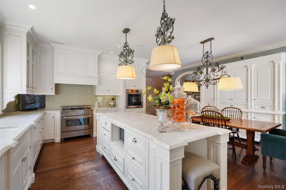 29 Upper Hook Road Katonah, NY 10536