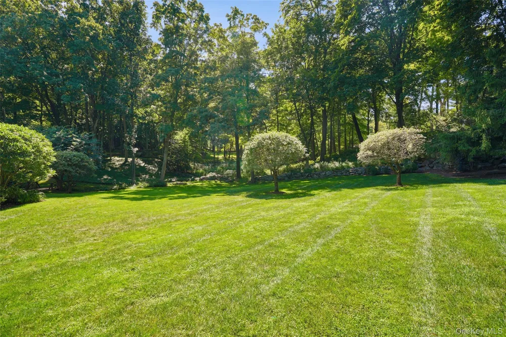 29 Upper Hook Road Katonah, NY 10536