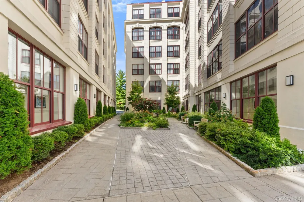 1 Scarsdale Road #403 Tuckahoe, NY 10707
