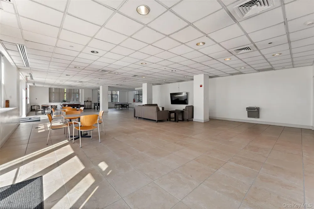 1 Scarsdale Road #403 Tuckahoe, NY 10707