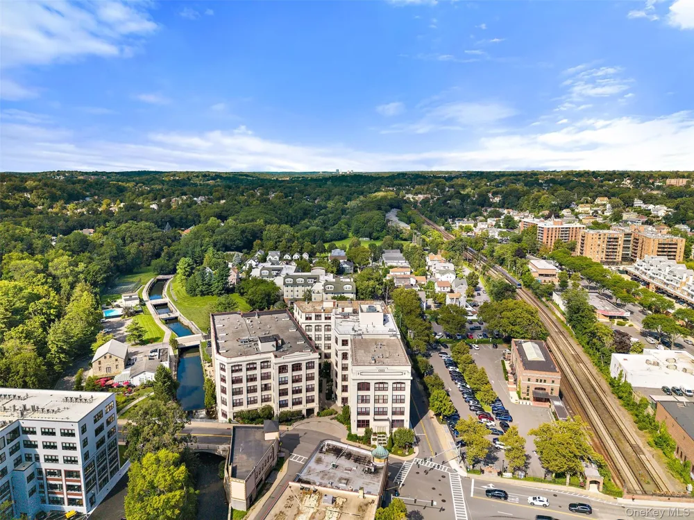 1 Scarsdale Road #403 Tuckahoe, NY 10707