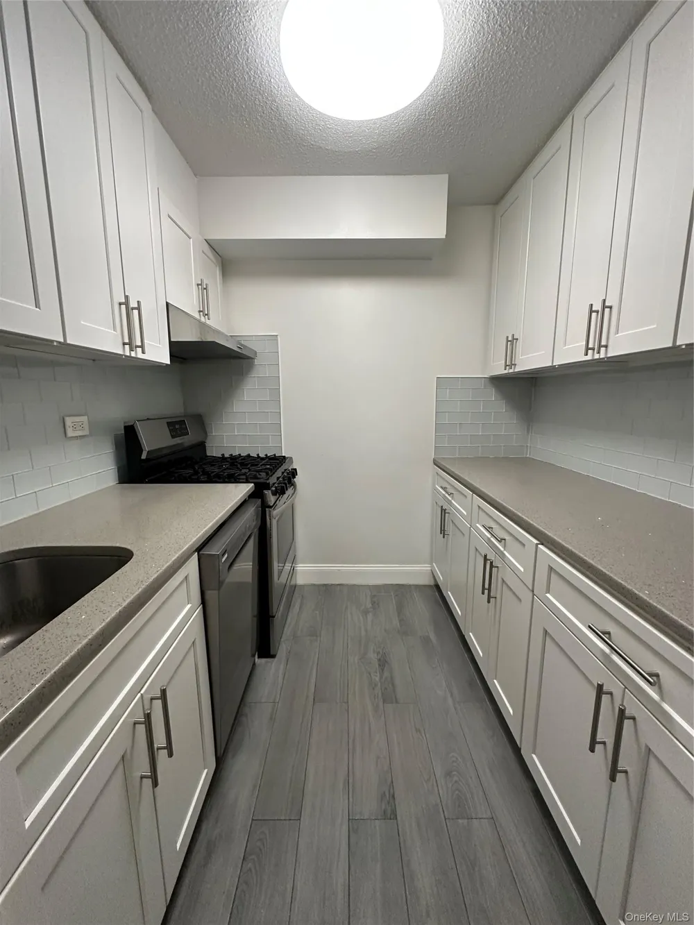 41-40 union Street #2O Flushing, NY 11355